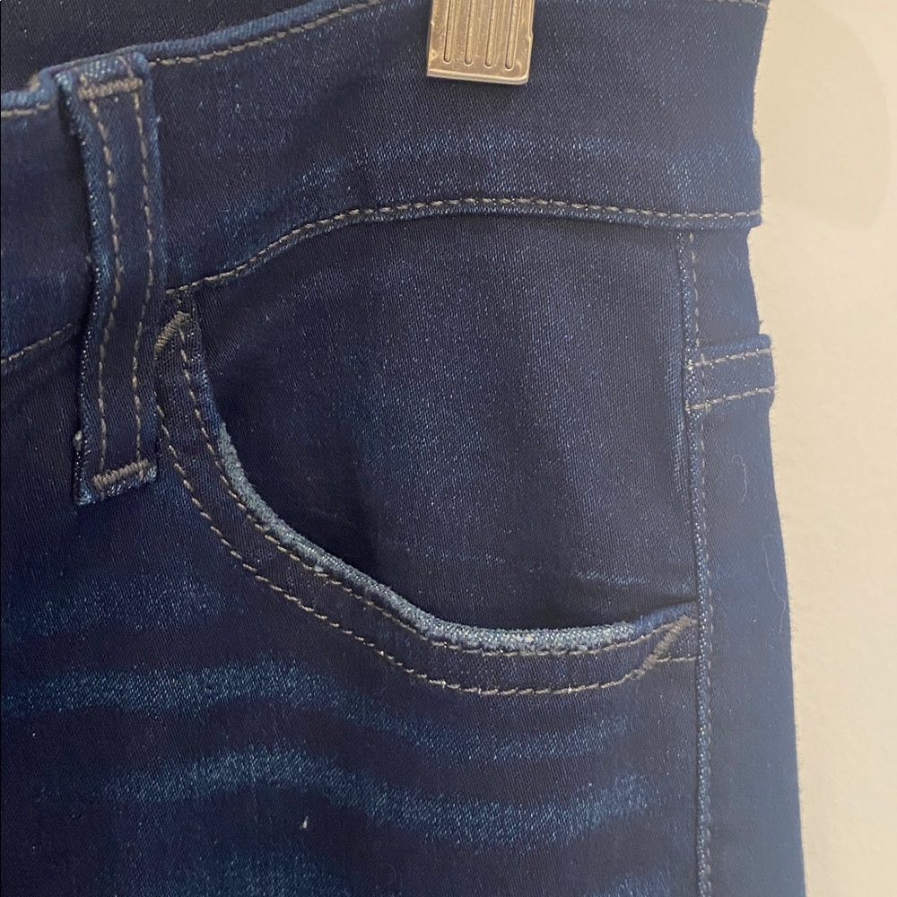 NWT Joe’s Jeans High Rise Flare Dark Wash Size 25 and 35” Inseam - Picture 4 of 8